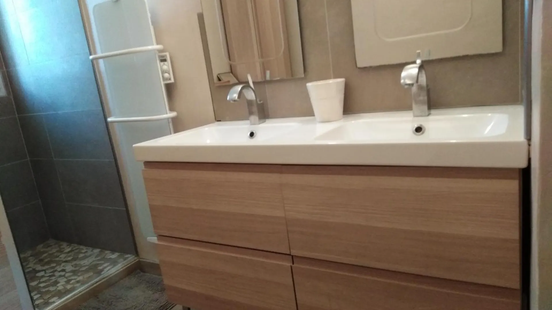 Apartment Appartement Confortable Centre Ville L'Isle-sur-la-Sorgue